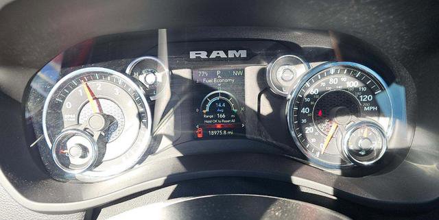 Used 2024 RAM 2500 Big Horn w/ Bed Utility Group image 9