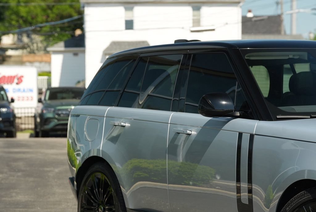 Used 2025 Land Rover Range Rover SE AWD/4WD image 34