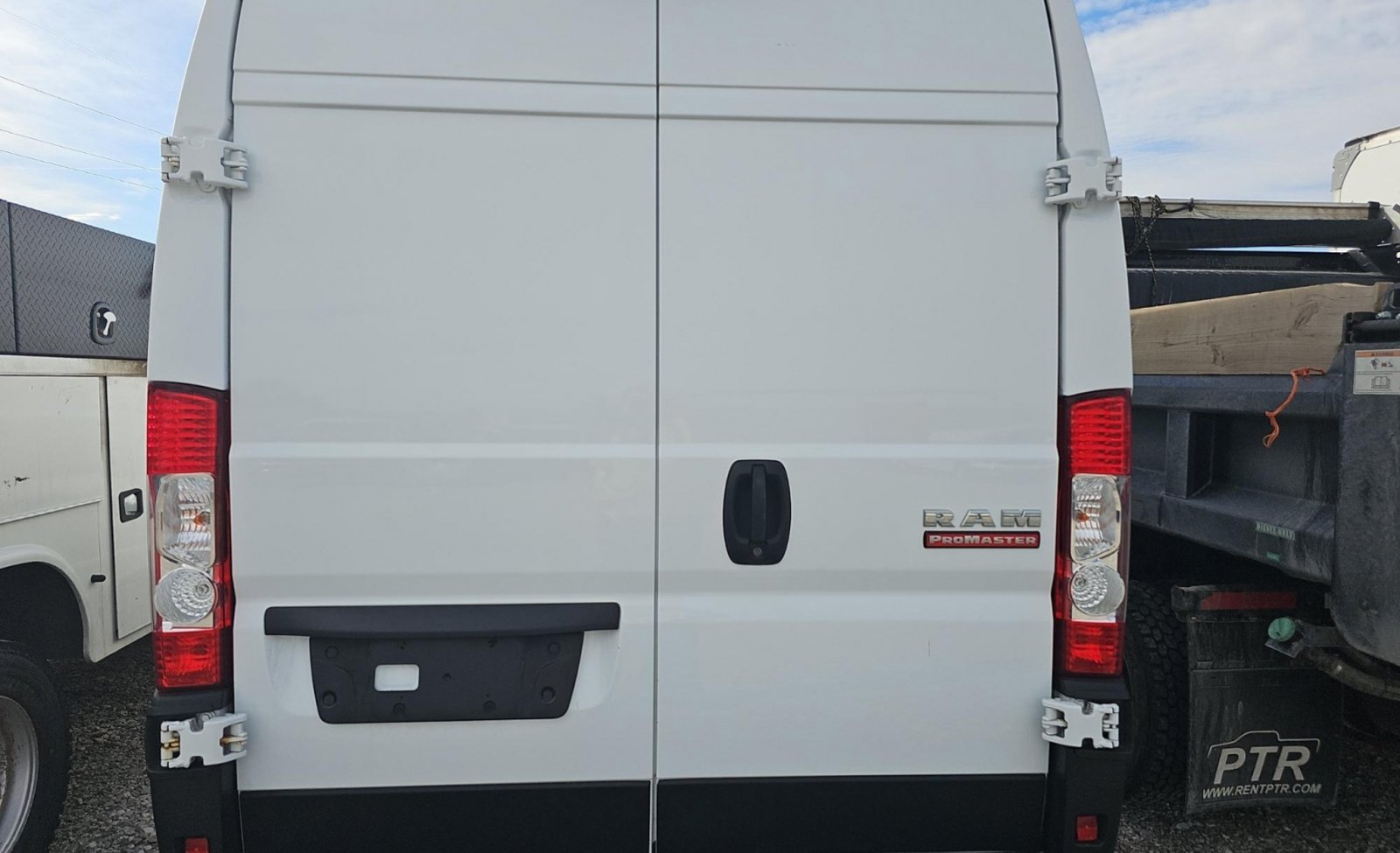 Used 2022 RAM ProMaster 2500 w/ Interior LED Lighting Group FWD image 6
