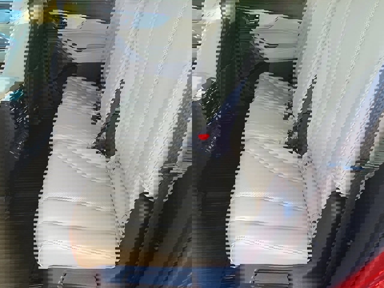 Used 2022 Acura MDX SH-AWD w/ Technology Package image 36