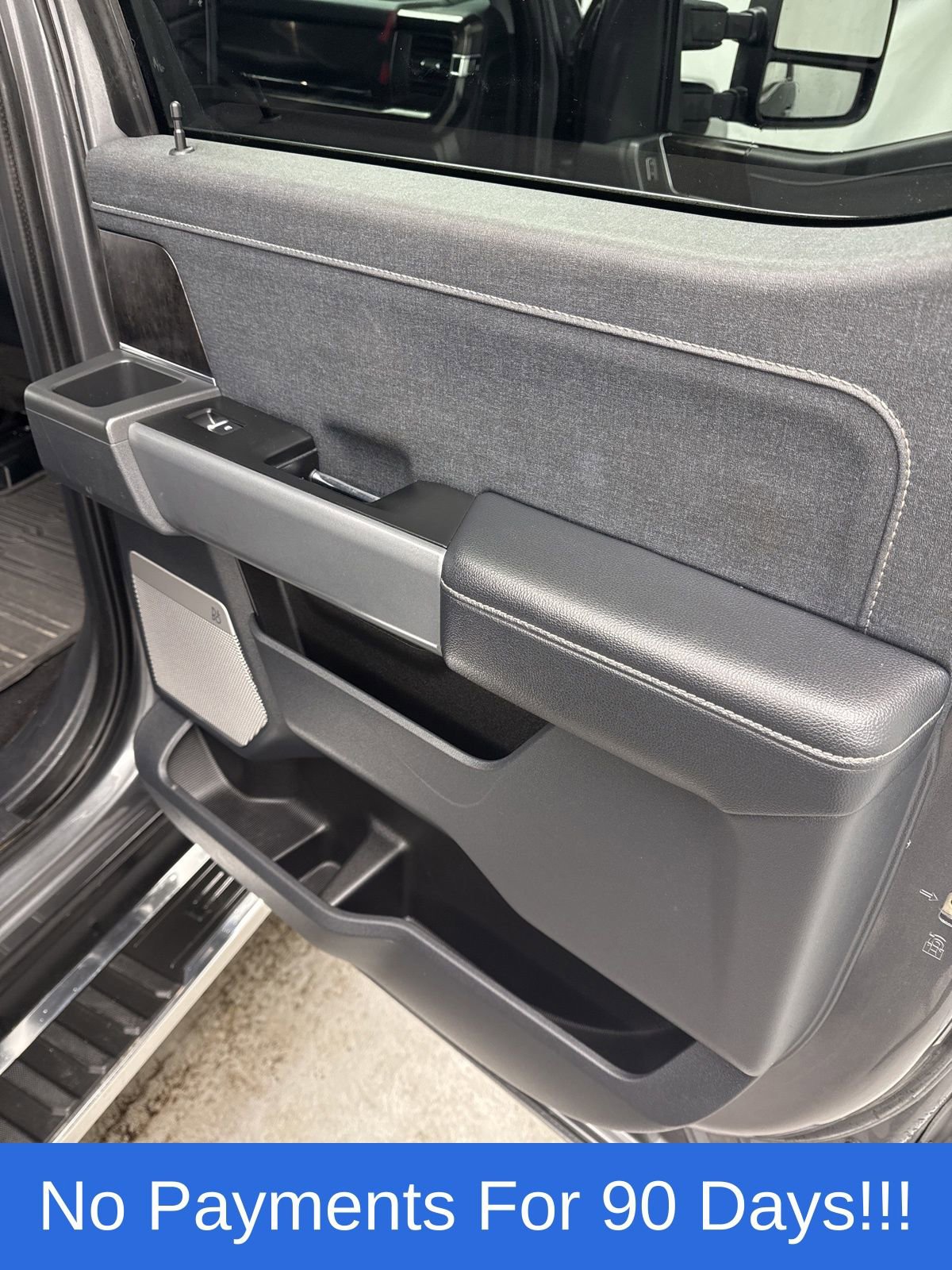 Used 2023 Ford F350 Lariat w/ Chrome Package image 42