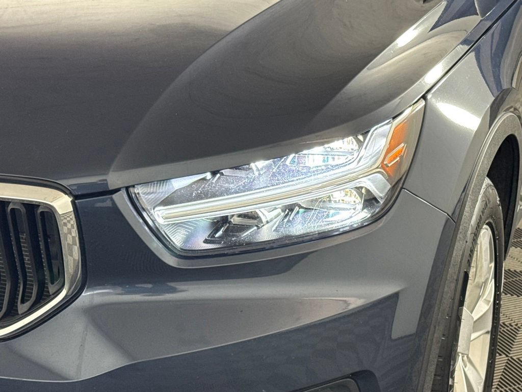 Used 2022 Volvo XC40 T5 Momentum AWD/4WD image 40