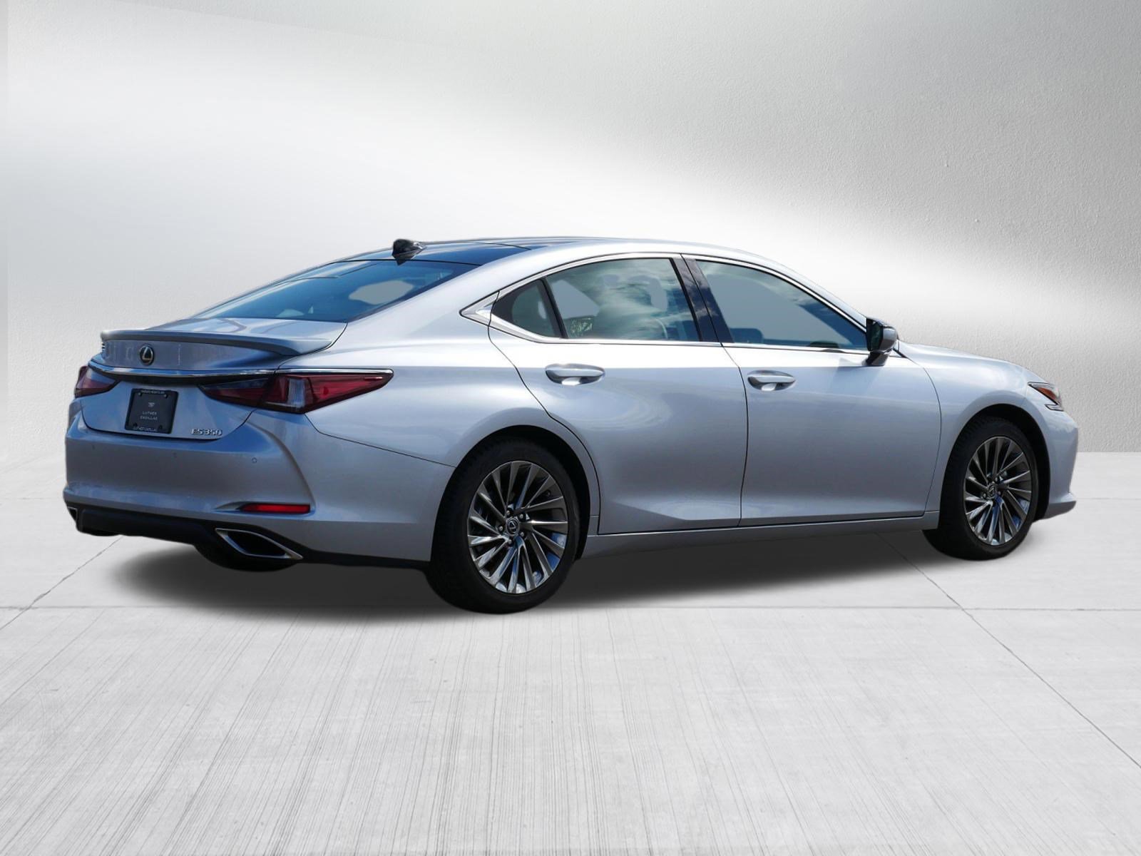 Used 2025 Lexus ES 350 Ultra Luxury image 5