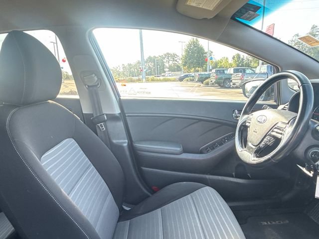 Used 2018 Kia Forte S FWD image 14