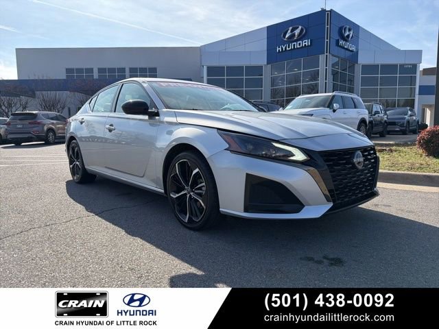 Used 2024 Nissan Altima 2.5 SR