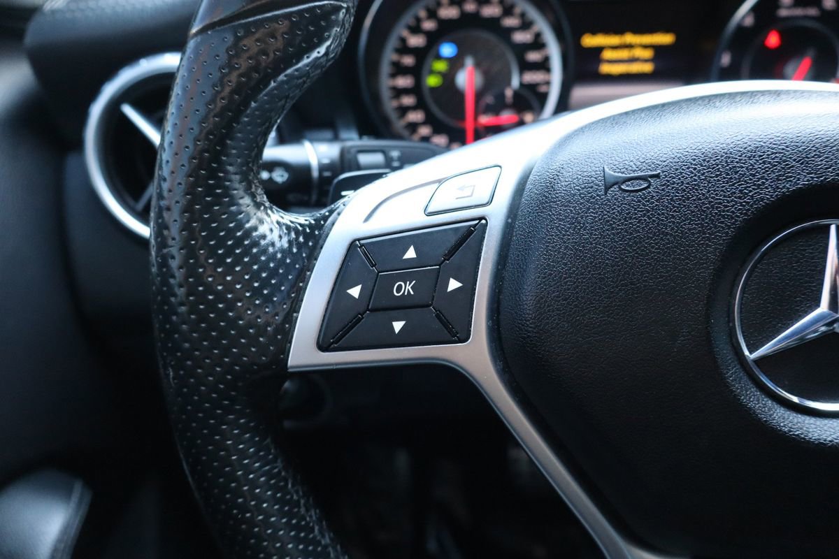 Used 2015 Mercedes-Benz GLA 45 AMG 4MATIC image 16