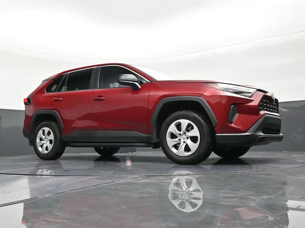 Used 2024 Toyota RAV4 LE FWD image 26