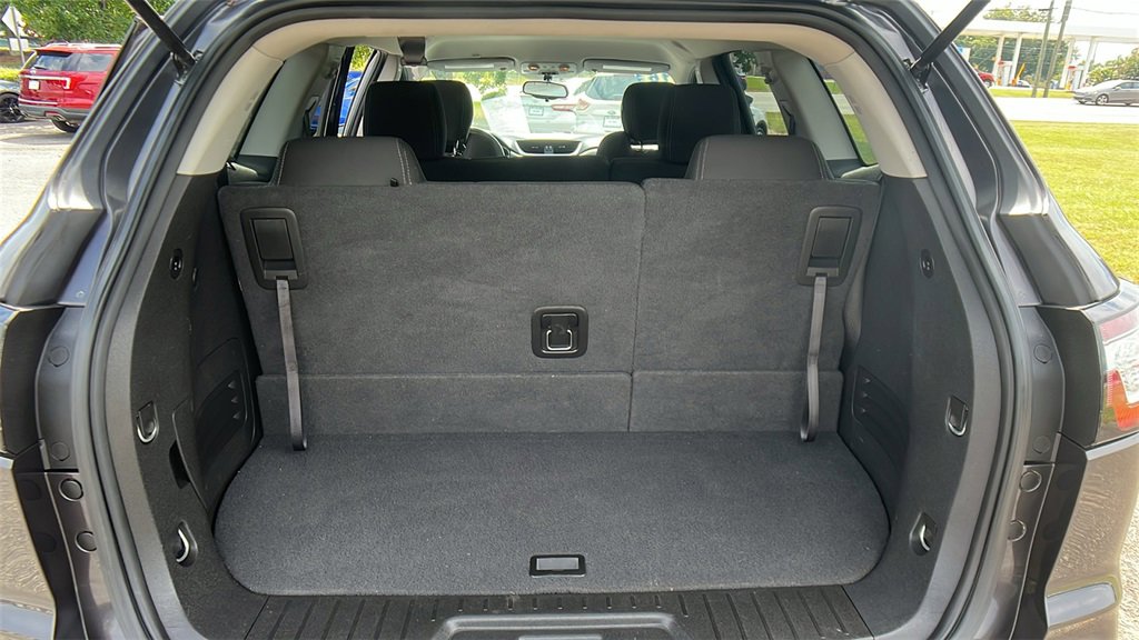 Used 2016 Chevrolet Traverse LT w/ Style and Technology Package image 10