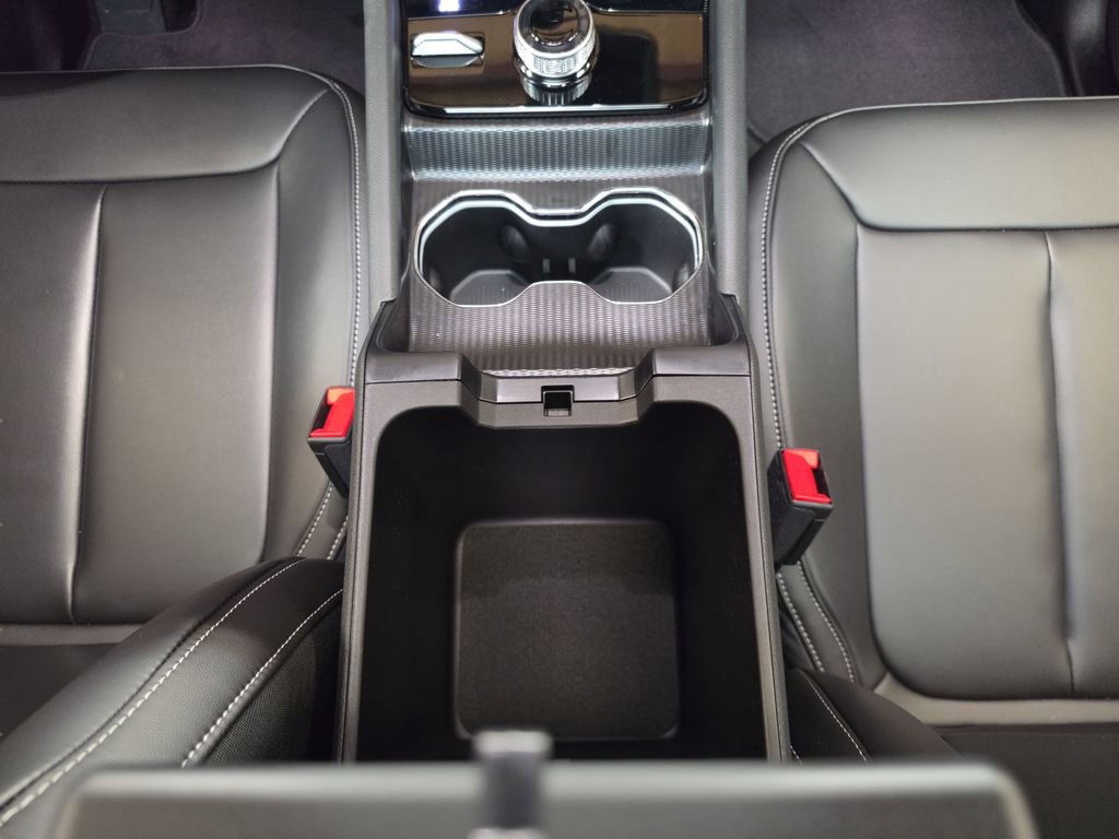 New 2026 Jeep Grand Cherokee L Limited w/ Limited Altitude Package AWD/4WD image 16