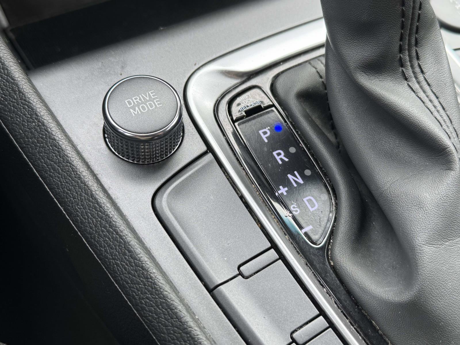 Used 2023 Hyundai Kona SEL image 16