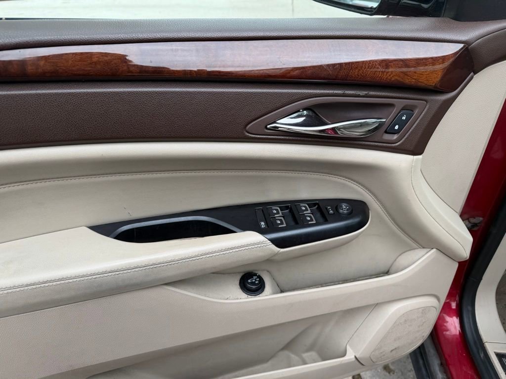 Used 2015 Cadillac SRX Luxury FWD image 7