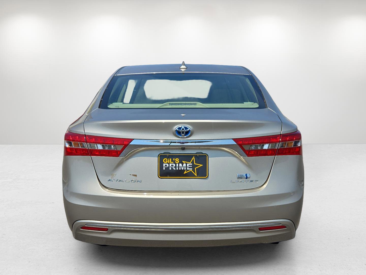 Used 2016 Toyota Avalon Limited image 7