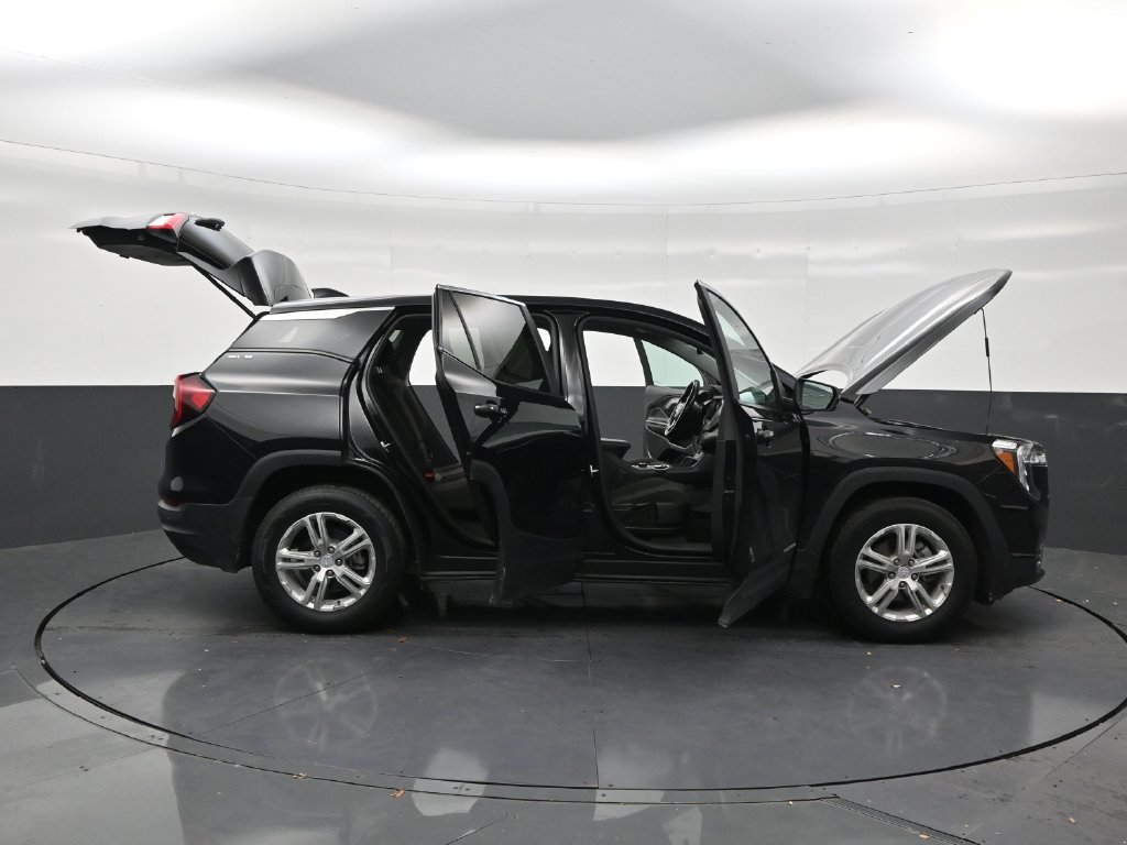 Used 2023 GMC Terrain SLE FWD image 28