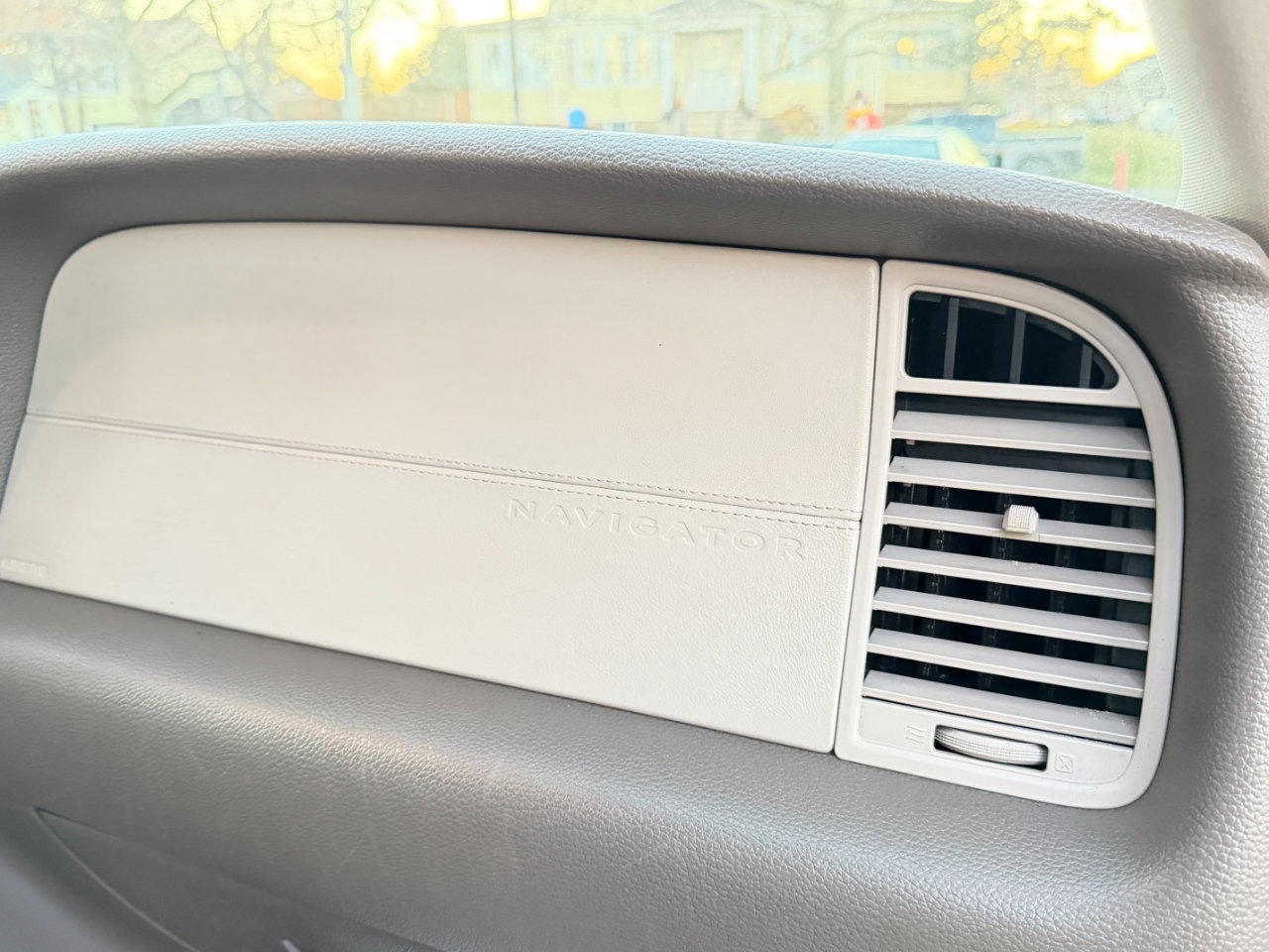 Used 2015 Lincoln Navigator L 4WD image 60