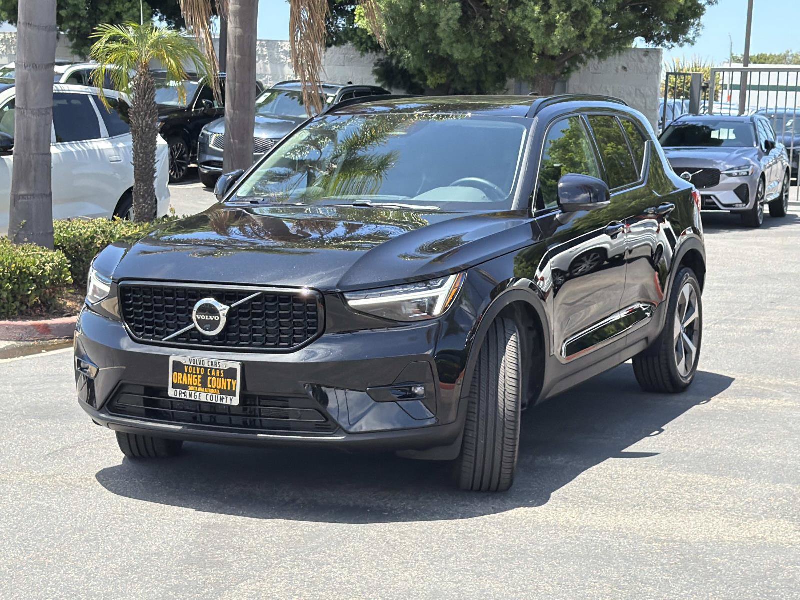 Certified 2026 Volvo XC40 B5 Plus AWD/4WD image 3