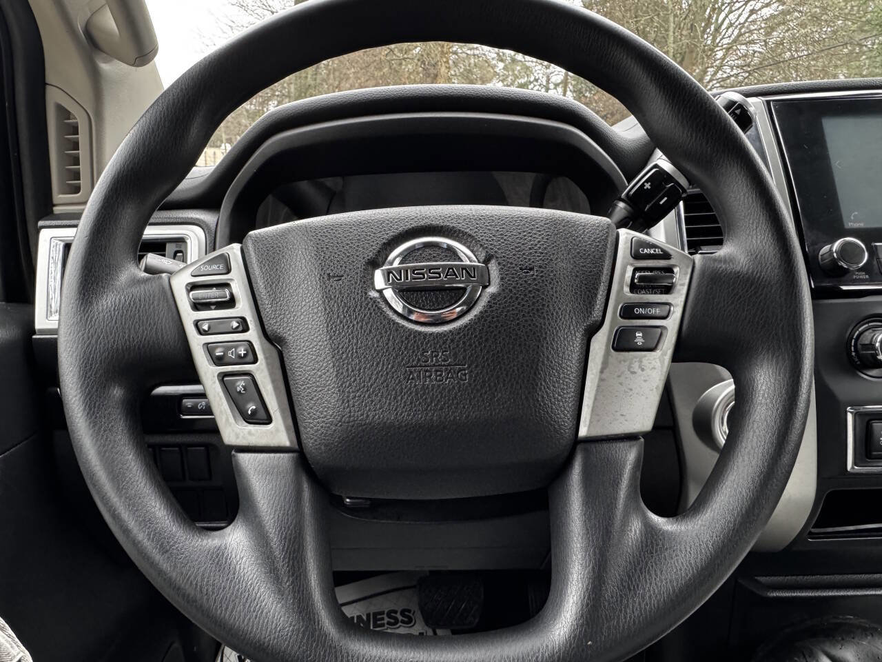 Used 2021 Nissan Titan SV w/ Accessory Utility Package image 13