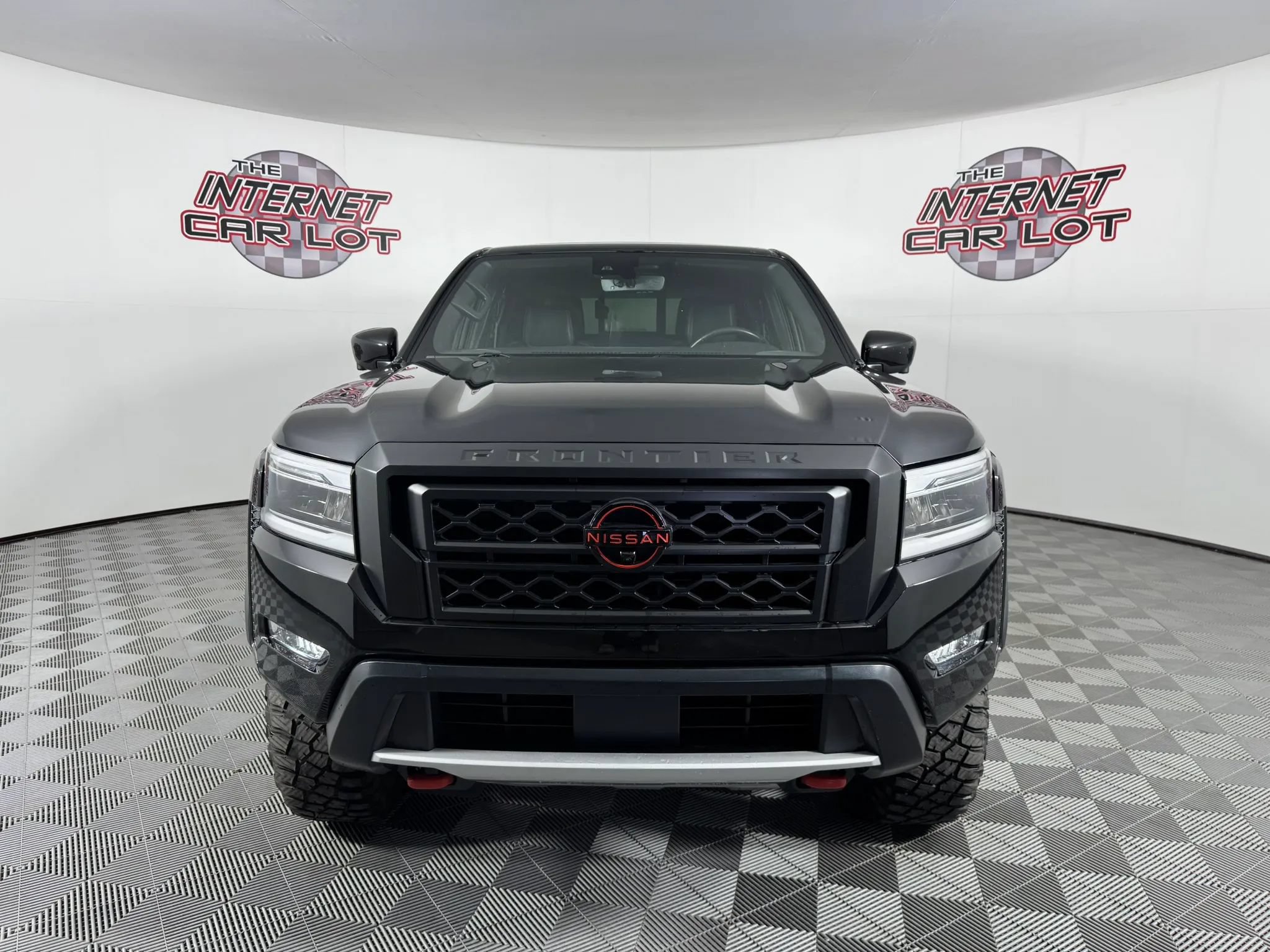 Used 2024 Nissan Frontier PRO-4X w/ Pro Premium Package AWD/4WD image 2