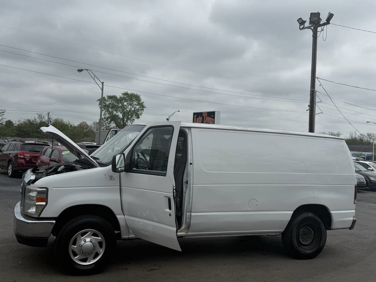 Used 2012 Ford E-250 and Econoline 250 w/ PWR Group RWD image 16