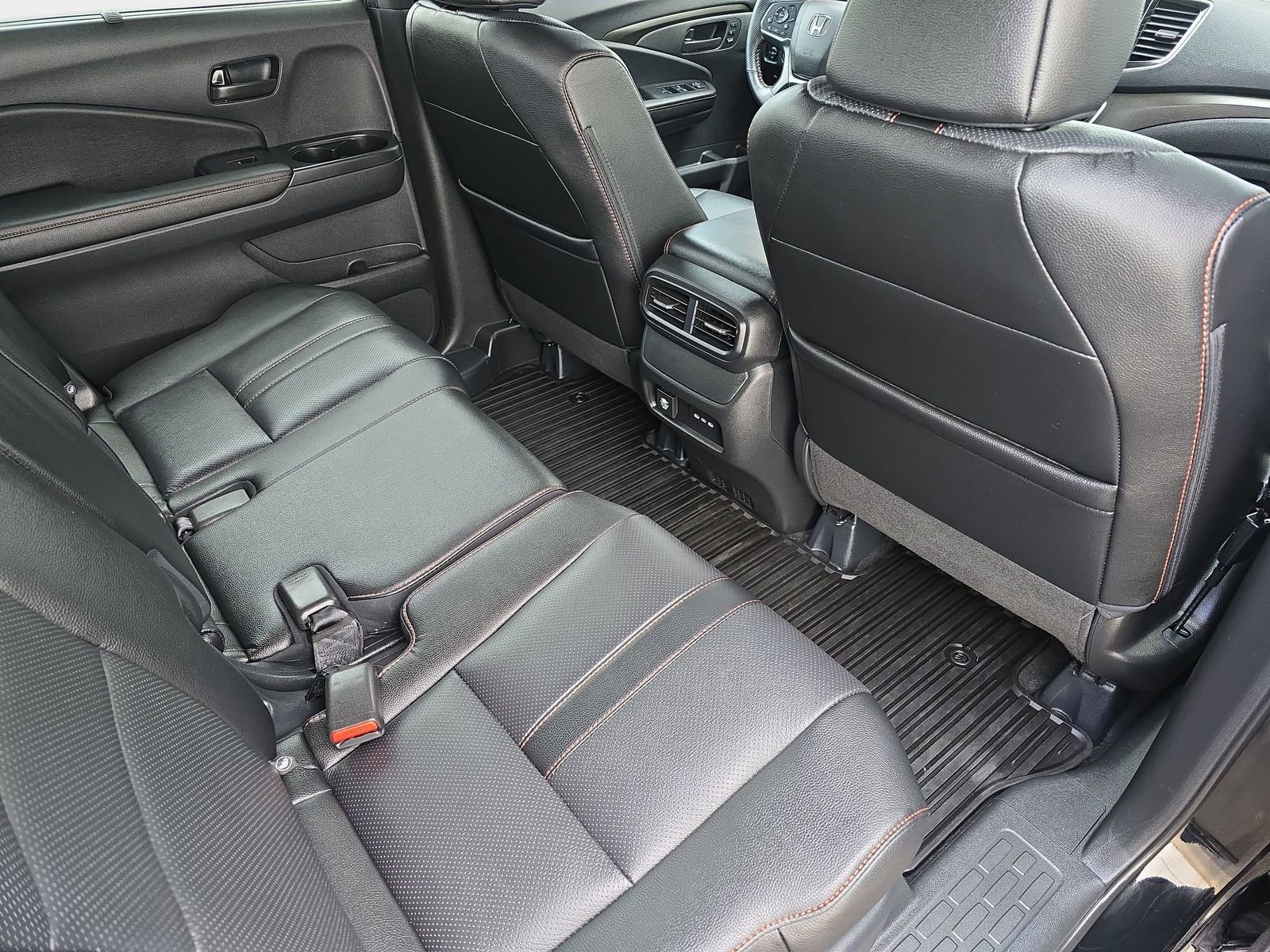 Used 2025 Honda Passport TrailSport image 13