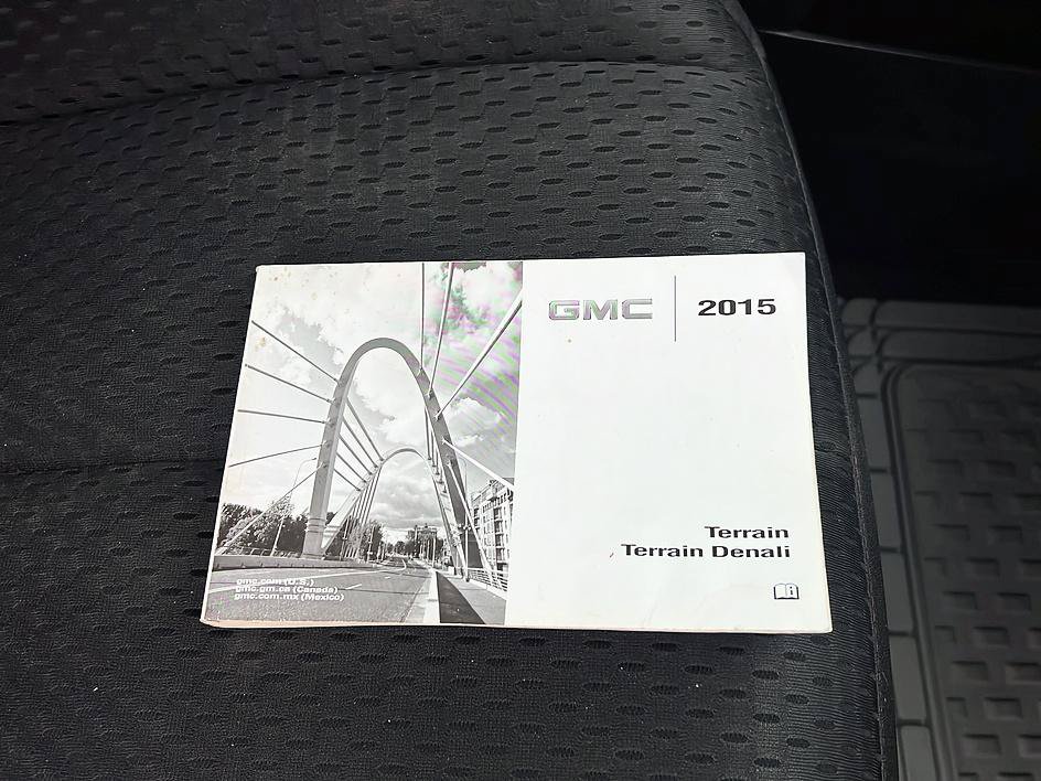Used 2015 GMC Terrain SLE AWD/4WD image 19
