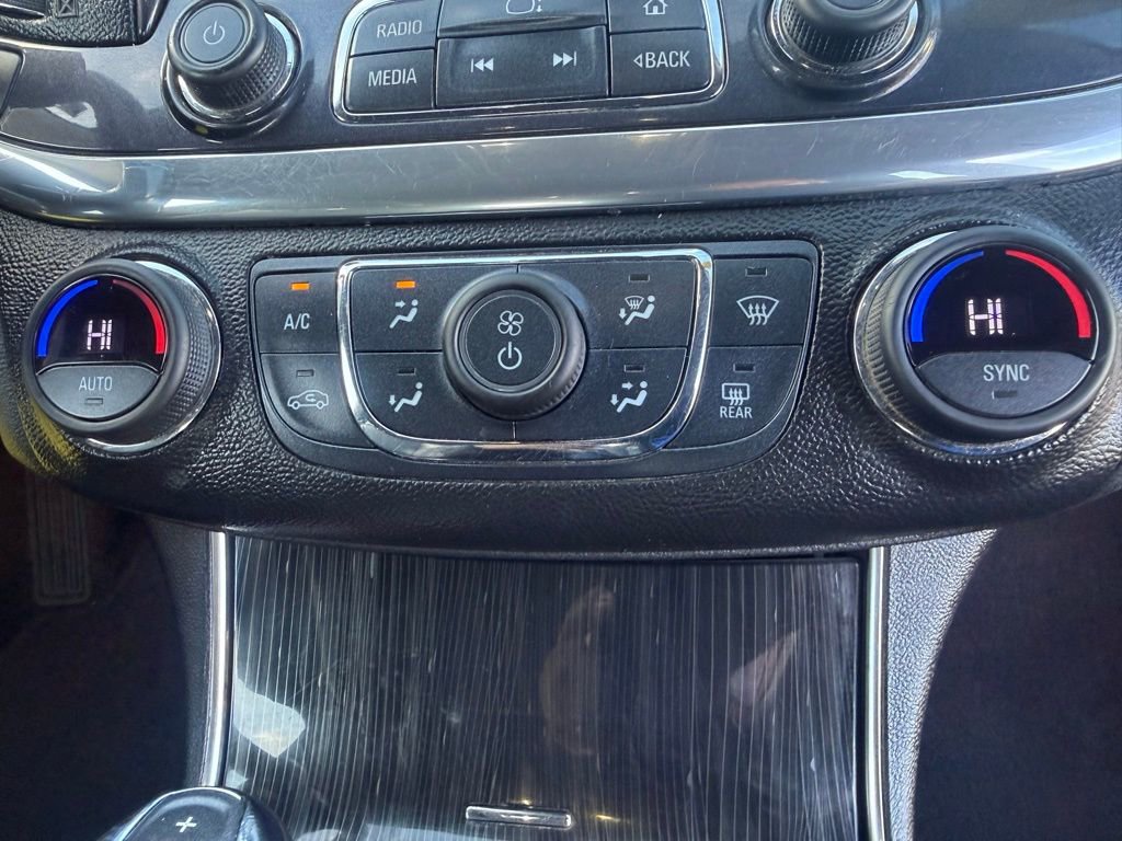 Used 2017 Chevrolet Impala LT FWD image 56