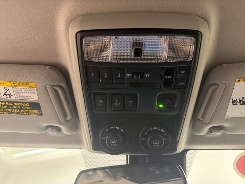 Used 2024 Toyota 4Runner TRD Off-Road Premium w/ Off Road Premium Plus Package AWD/4WD image 31
