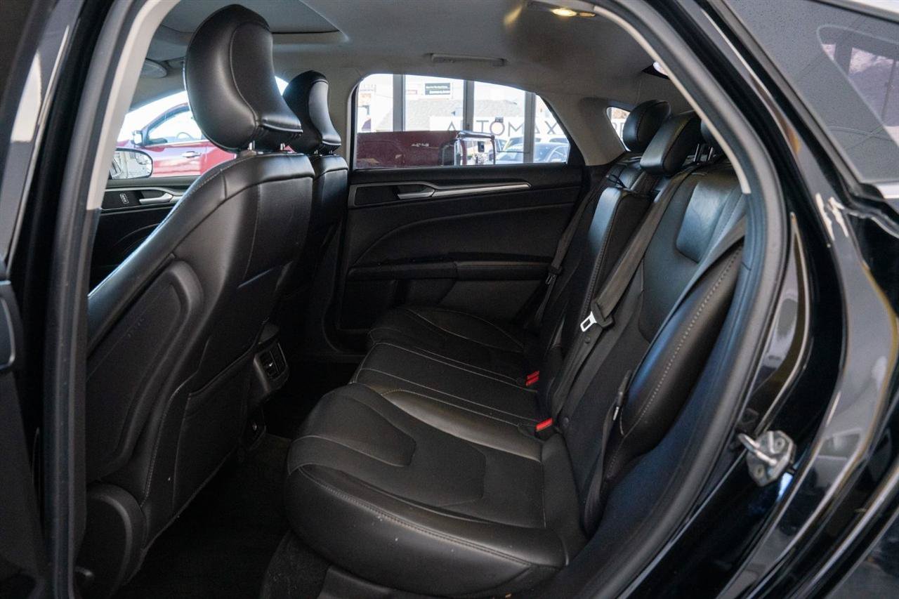 Used 2016 Ford Fusion Titanium FWD image 18