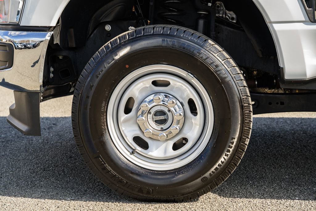 Used 2024 Ford F250 XL w/ Snow Plow Prep Package image 18