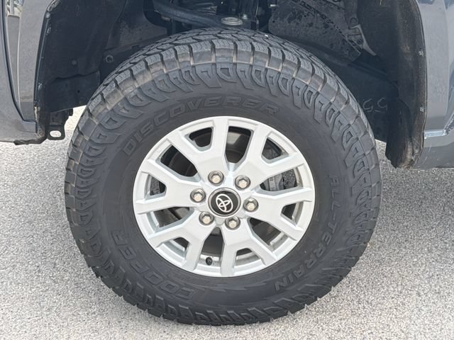 Used 2024 Toyota Tacoma SR w/ SR Upgrade Package AWD/4WD image 36