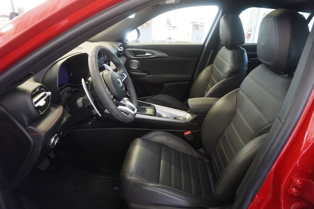 Used 2024 Dodge Hornet R/T Plus w/ R/T Blacktop Package AWD/4WD image 22