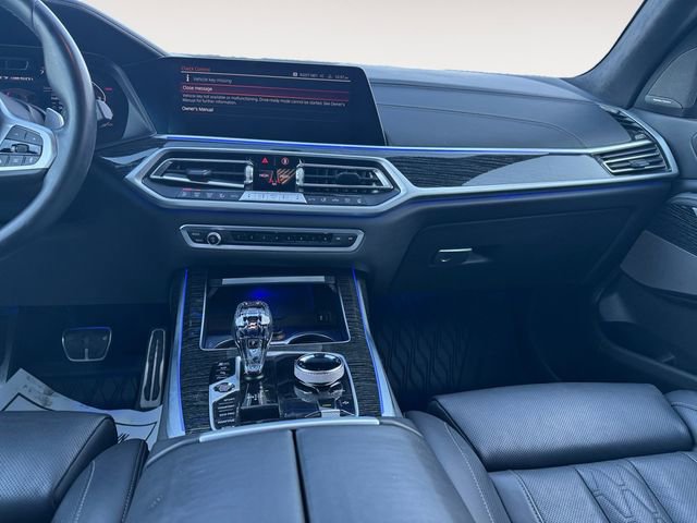 Used 2022 BMW X7 M50i w/ Dynamic Handling Package image 11