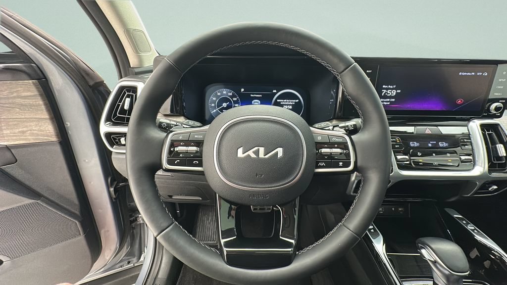 Used 2023 Kia Sorento SX Prestige AWD/4WD image 18