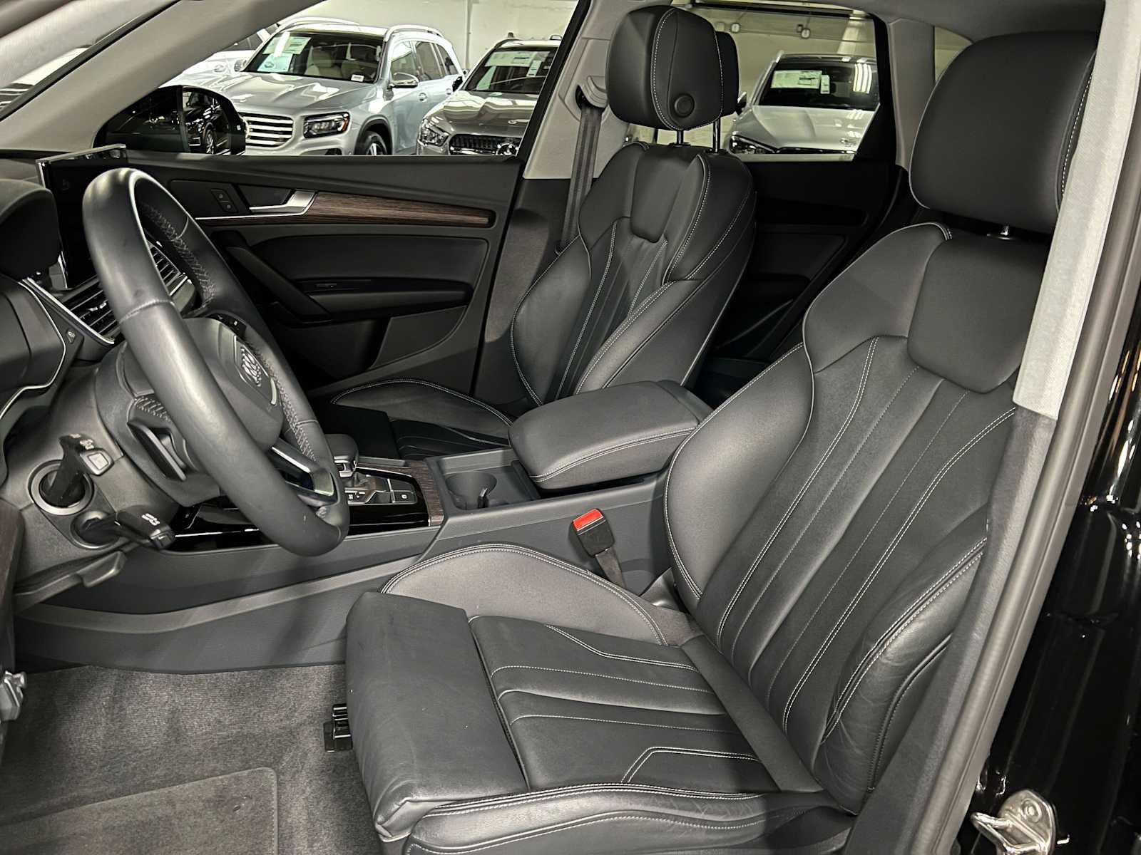 Used 2024 Audi Q5 e Premium w/ Convenience Package AWD/4WD image 23