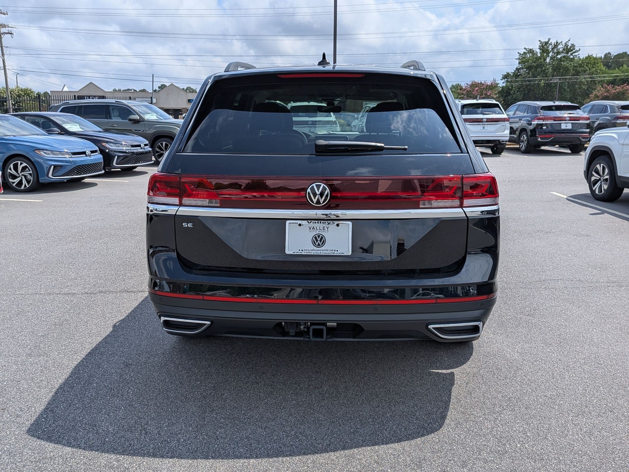 New 2026 Volkswagen Atlas SE FWD image 4