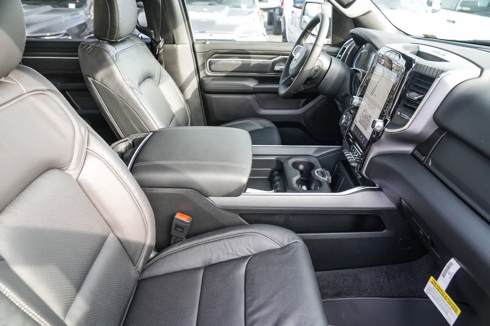 New 2026 RAM 1500 Big Horn AWD/4WD image 17