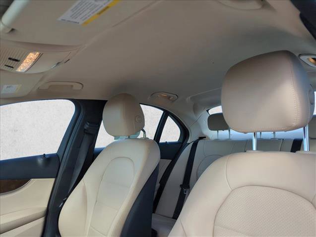 Used 2015 Mercedes-Benz C 300 4MATIC Sedan image 15