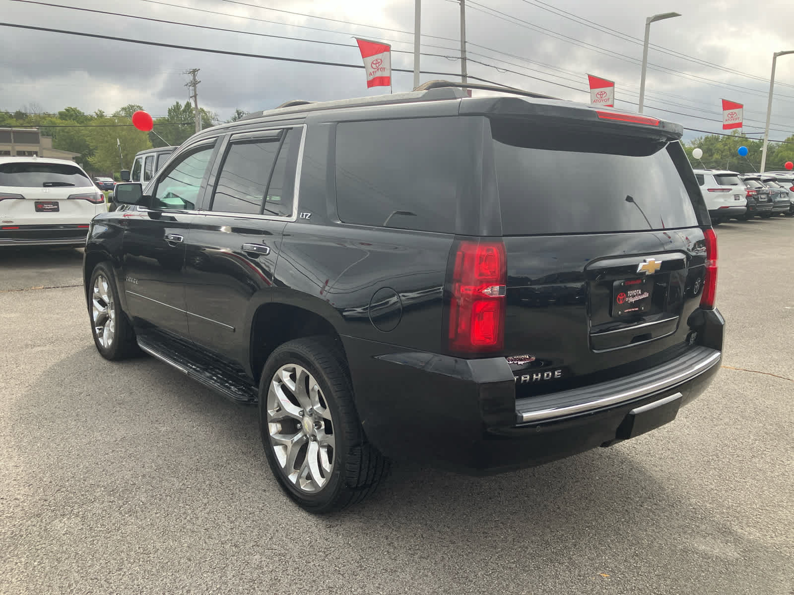 Used 2015 Chevrolet Tahoe LTZ AWD/4WD image 5