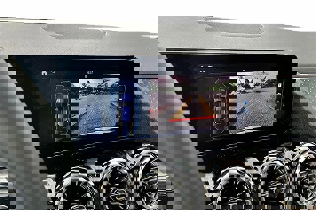 Certified 2025 Mercedes-Benz GLA 250 4MATIC image 17