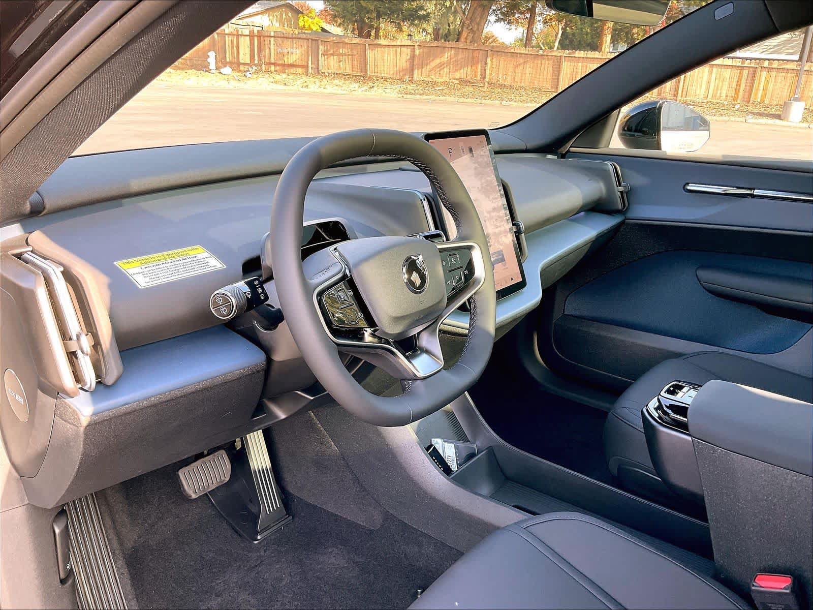 New 2025 Volvo EX30 Plus w/ Protection Package Premier AWD/4WD image 8