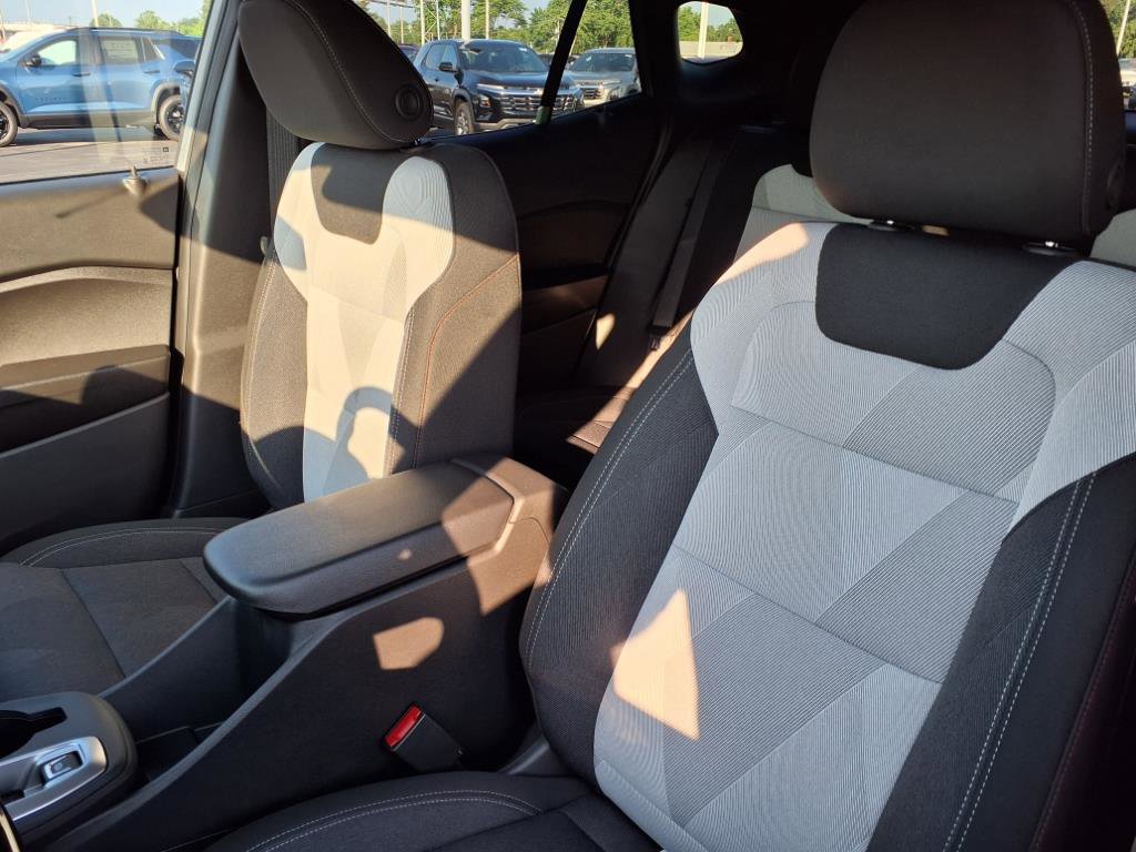 New 2025 Chevrolet Trax RS w/ Driver Confidence Package image 10