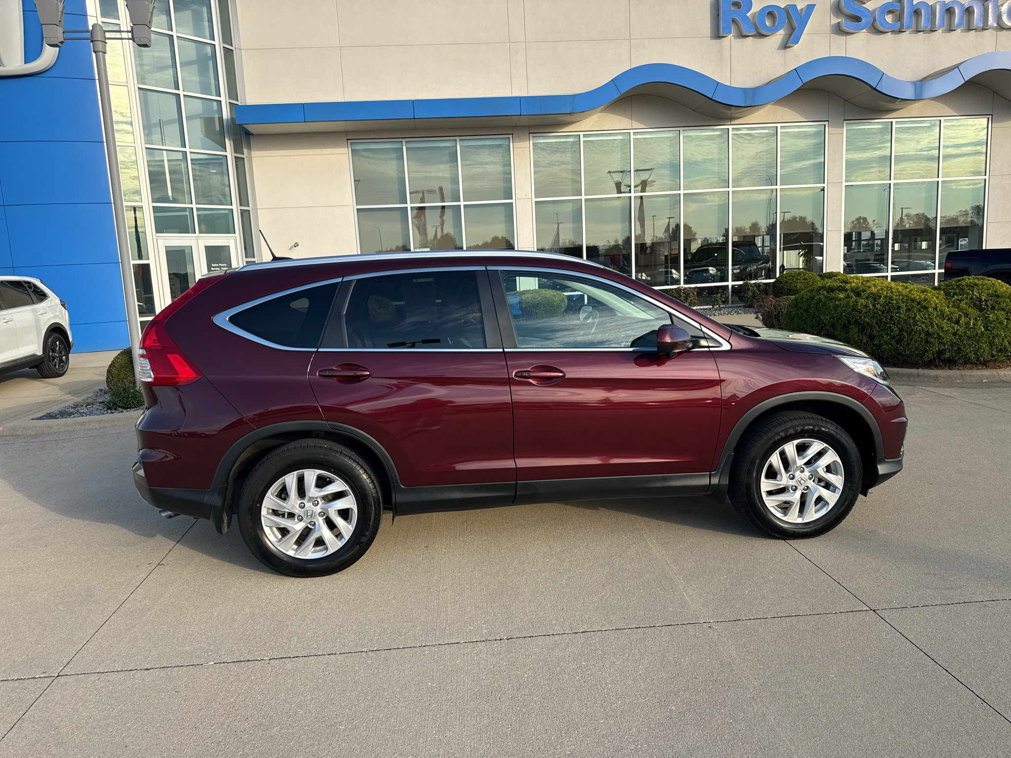 Used 2016 Honda CR-V EX-L image 4