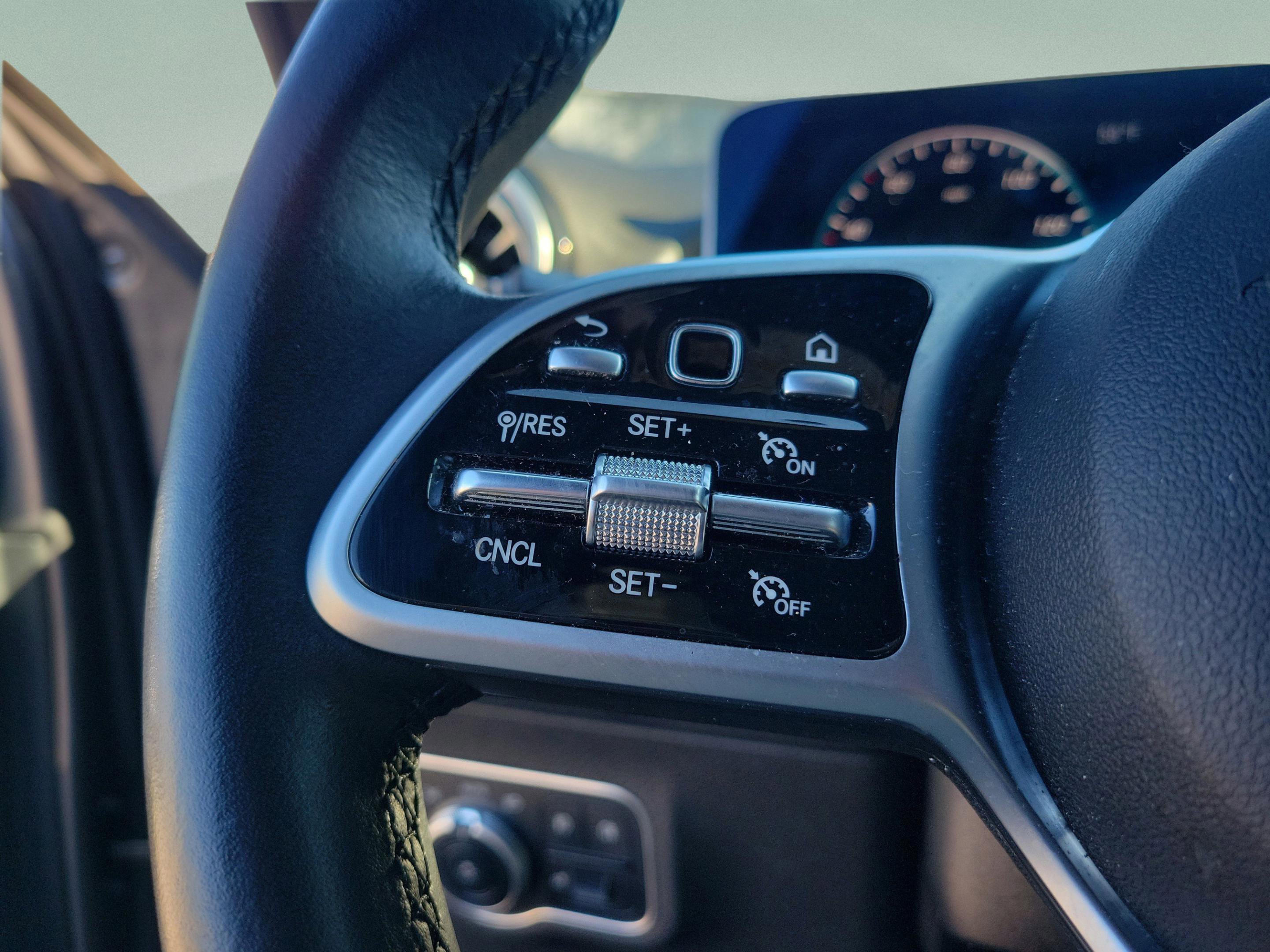 Certified 2021 Mercedes-Benz GLB 250 4MATIC image 23