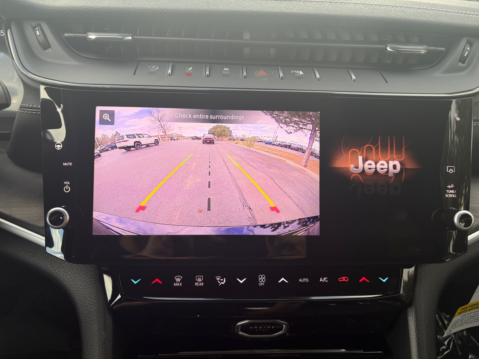 New 2026 Jeep Grand Cherokee Limited w/ Trailer Tow Package AWD/4WD image 26