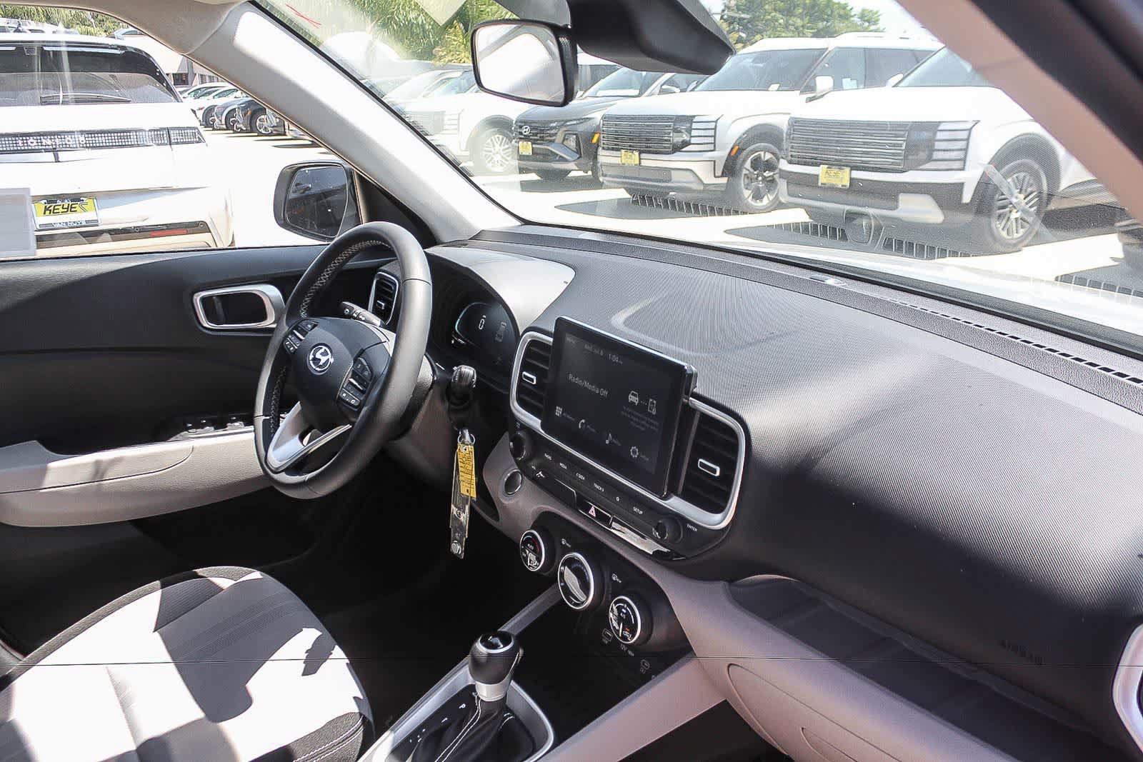 New 2026 Hyundai Venue SEL FWD image 22