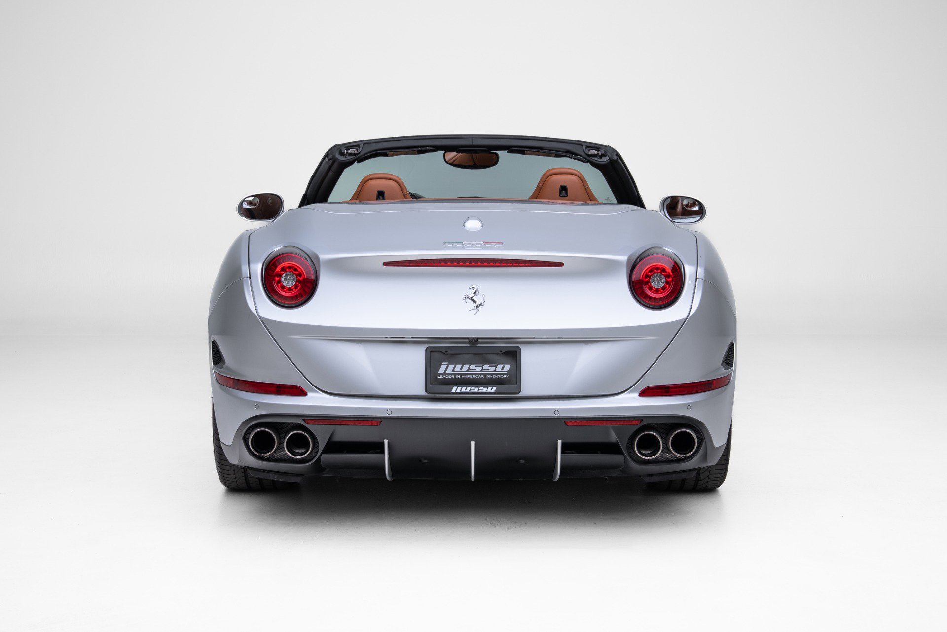 Used 2016 Ferrari California T image 5