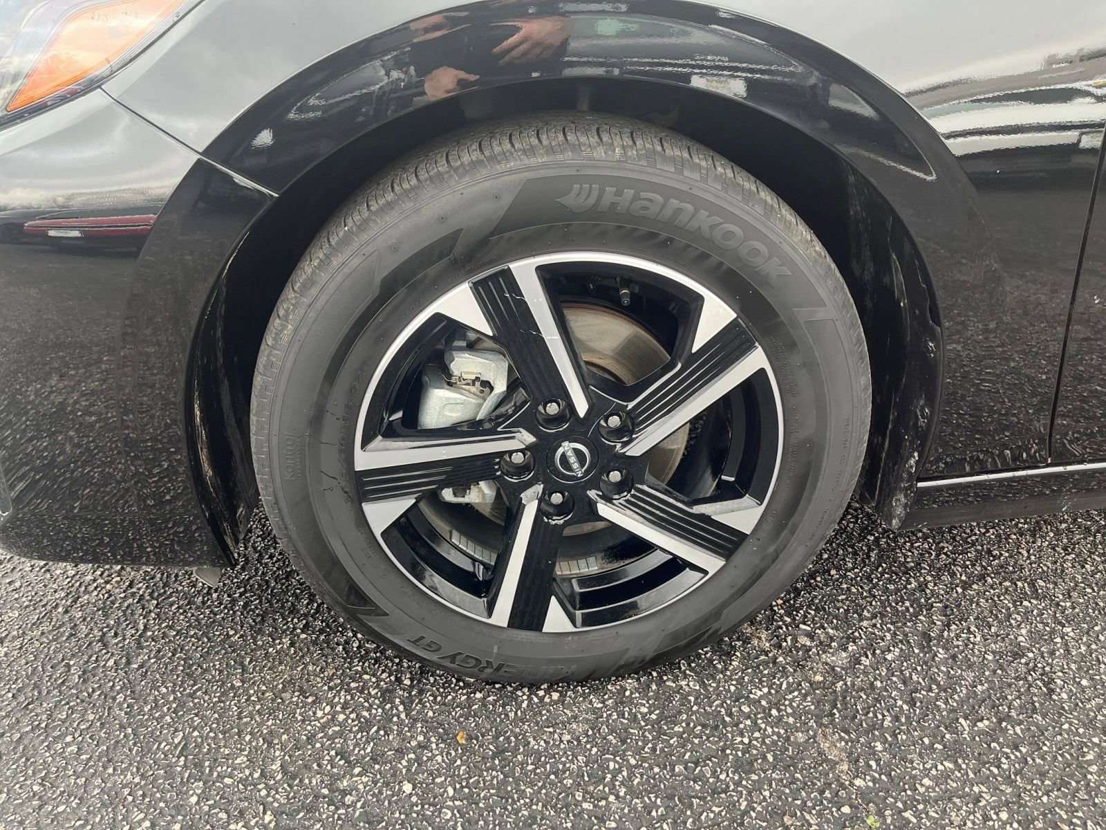 Used 2025 Nissan Sentra SV image 23