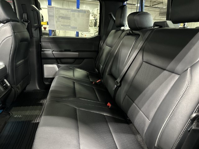 New 2026 Ford F150 Lariat w/ Equipment Group 502A High AWD/4WD image 31