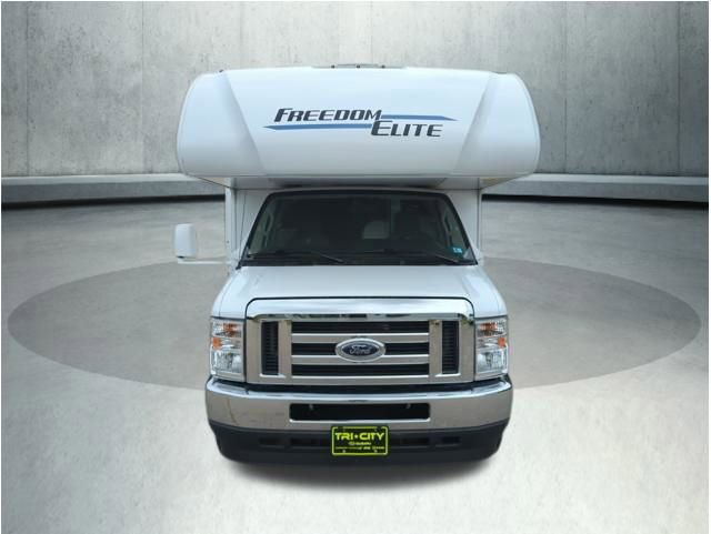 Used 2023 Ford E-450 and Econoline 450 Super Duty w/ Motorhome Prep Package image 11