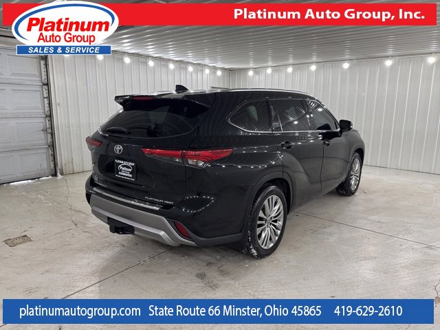 Used 2022 Toyota Highlander Platinum image 5