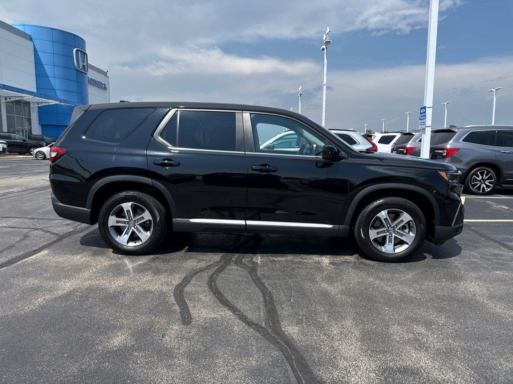 Certified 2024 Honda Pilot EX-L image 4